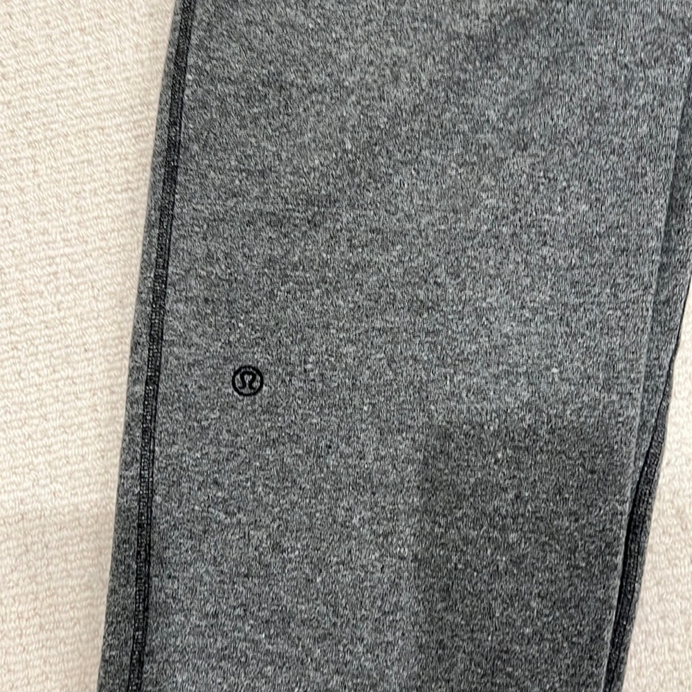 Men's fleece lined Lululemon sweatpants size M
